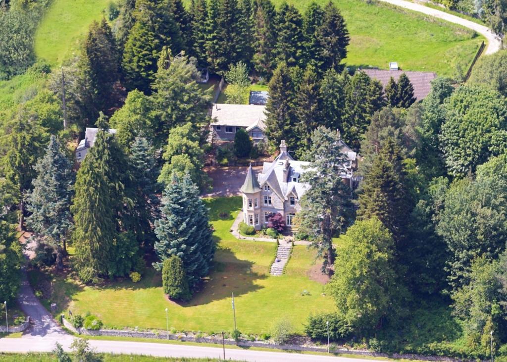 Tigh Na Sgiath Country House Hotel Grantown-on-Spey Exteriör bild